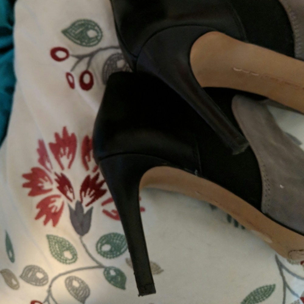 Two Tone Booties - Picture 3 of 6
